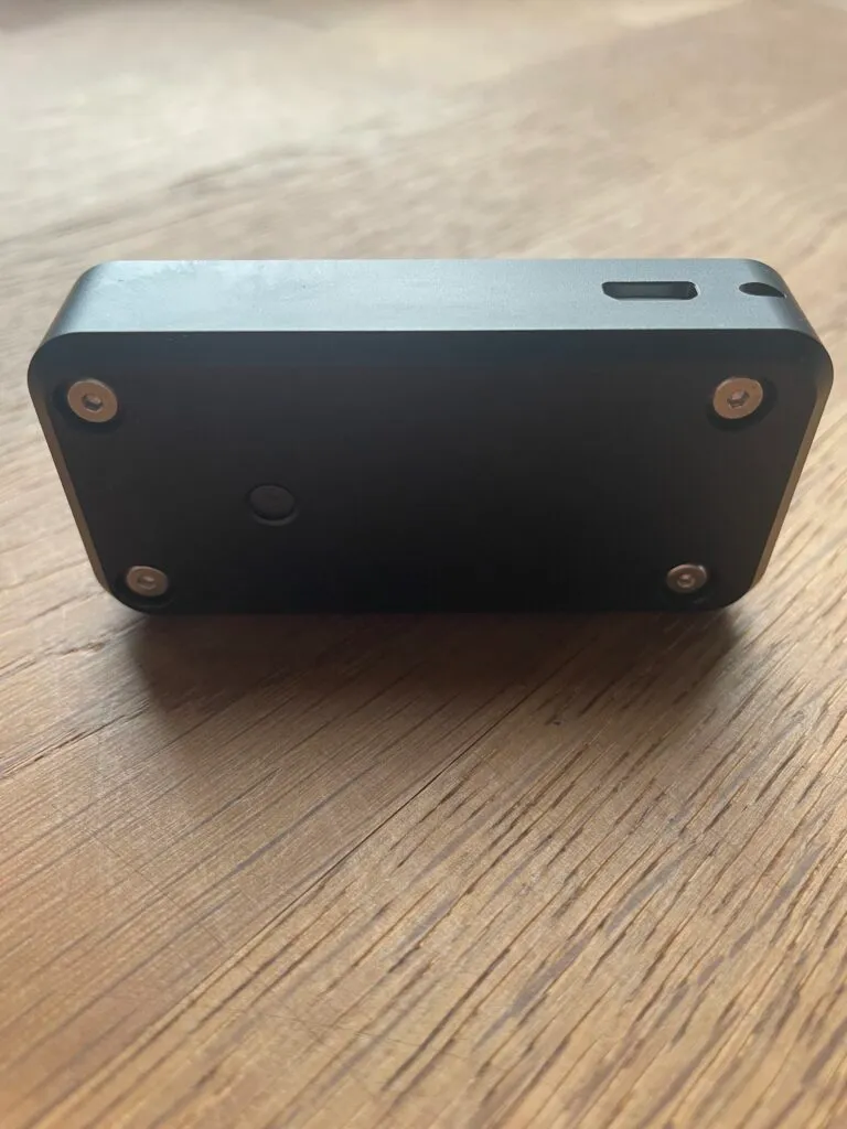SeedSigner black aluminium back